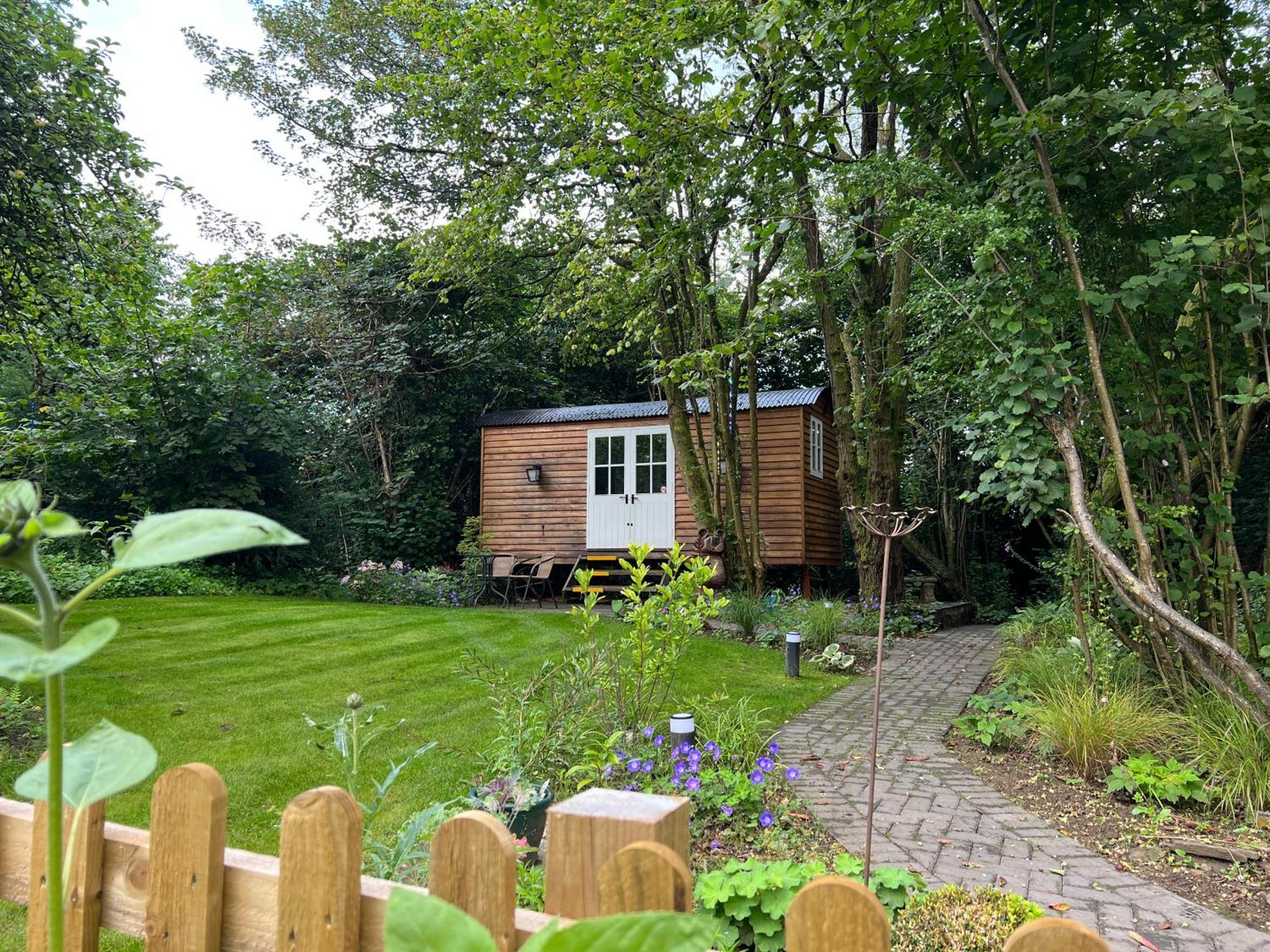 Tranquil Spot Shepherds Hut Cinderford Dış mekan fotoğraf